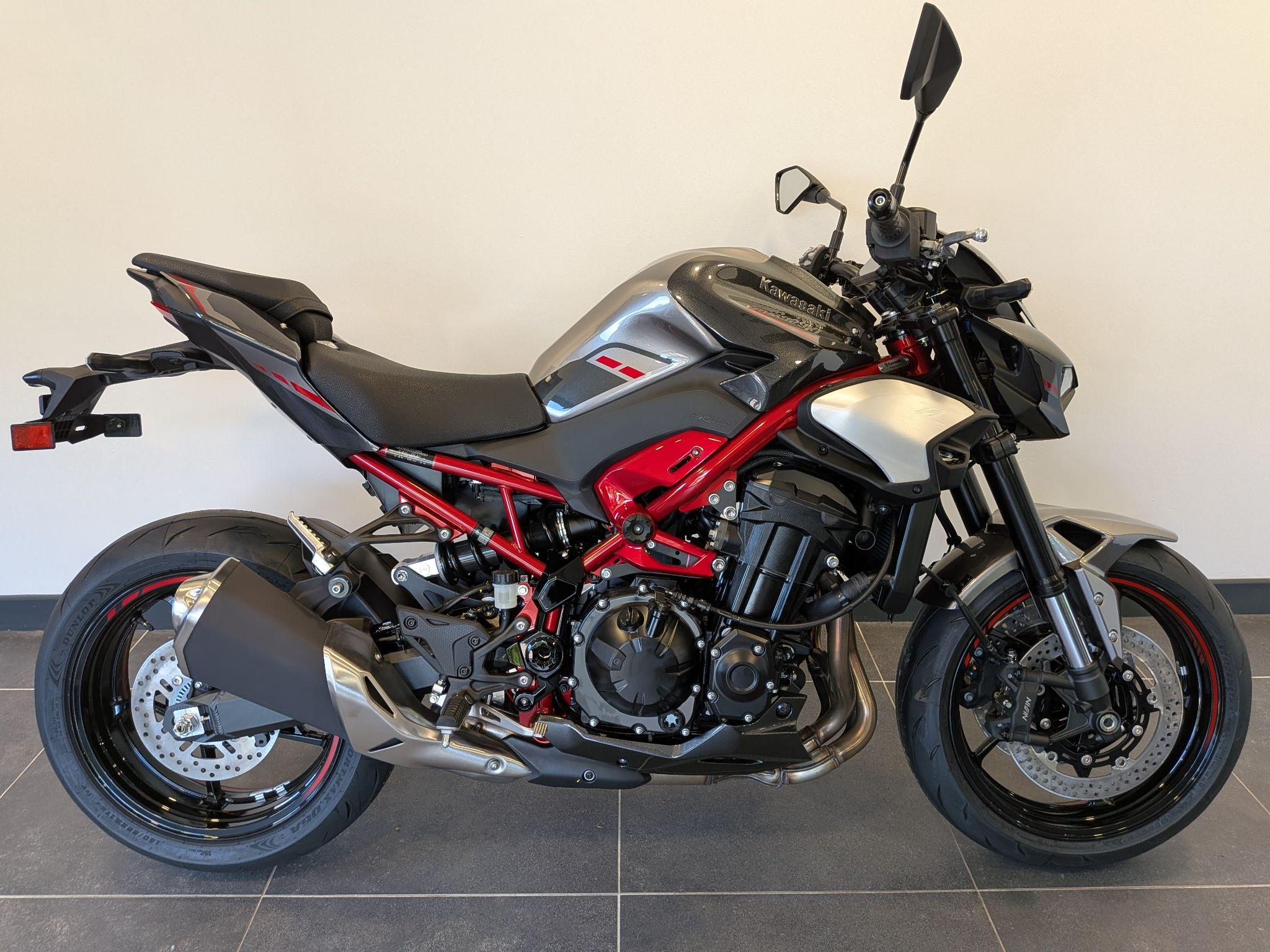 Kawasaki bikes for sale in Gateshead | AutoTrader Bikes